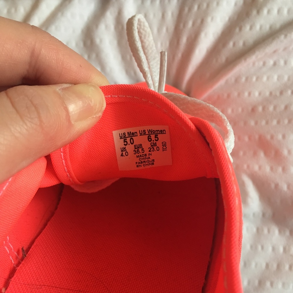 Pink Vans - Picture 4 of 4